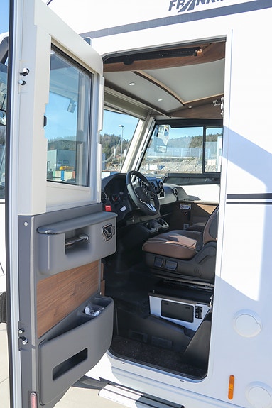 Frankia I 8400 QD Platin 5,5 t 18 of 30