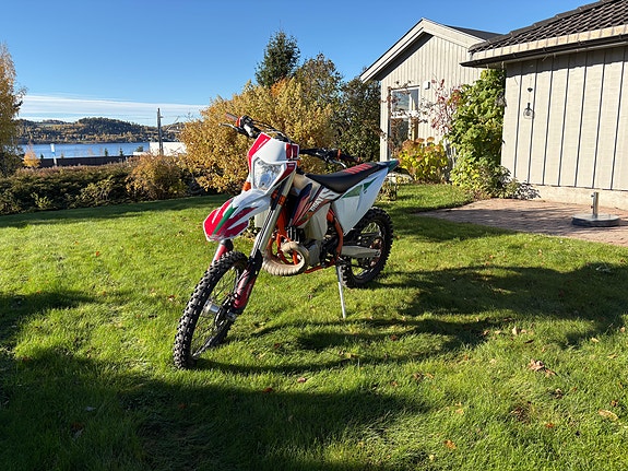 KTM 250 EXC 3 of 13