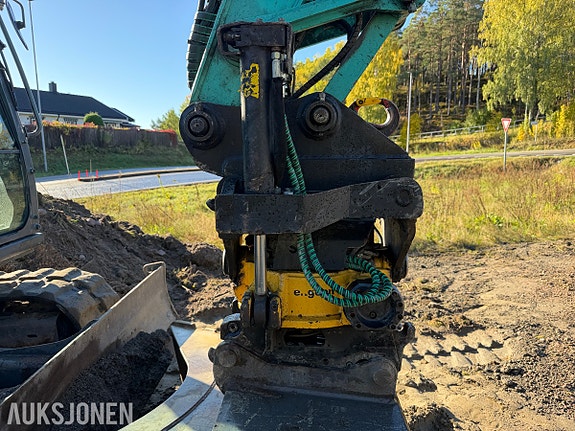Kobelco SK75SR-7 Gravemaskin med 2 skuffer - Engcon tiltrotator 20 of 30