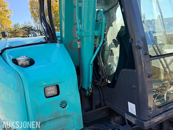 Kobelco SK75SR-7 Gravemaskin med 2 skuffer - Engcon tiltrotator 25 of 30
