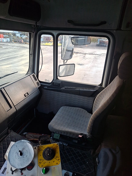 MAN F2000 15 of 16