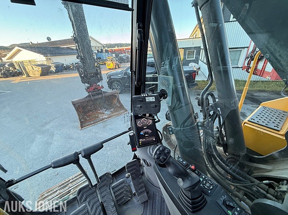 Volvo EC300EL 30 of 30