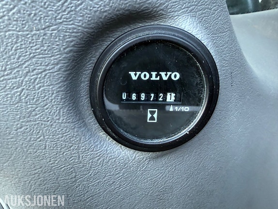 Volvo EC300EL 25 of 30
