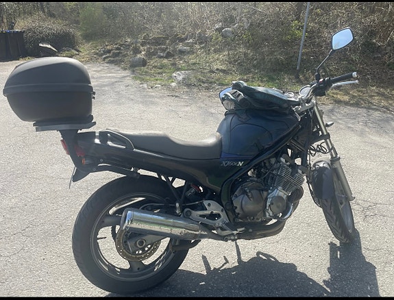 Yamaha XJ 600 Diversion 2 of 6