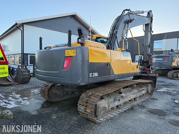 Volvo EC220DL 4 of 30