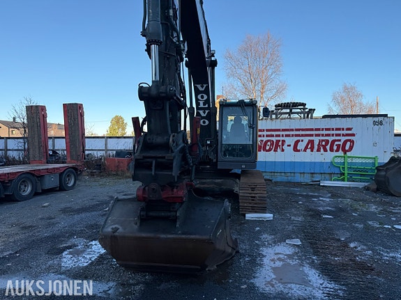 Volvo EC220DL 2 of 30