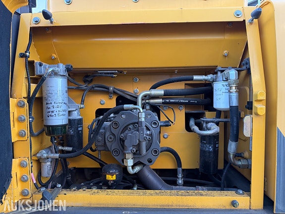 Volvo EC220DL 14 of 30