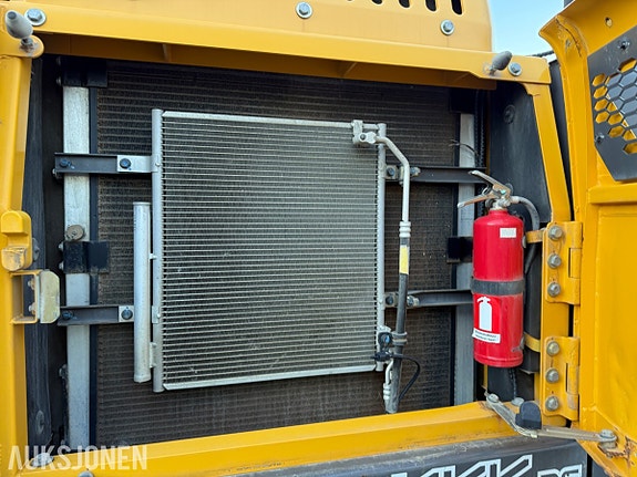 Volvo EC220DL 16 of 30
