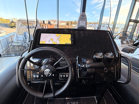 Demobåt! Grand 750 UBE m/Yamaha VF250 | Garmin Ultrawide | Softdeck | Coastkey 17 of 25