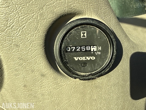 Volvo EC250DL 20 of 30
