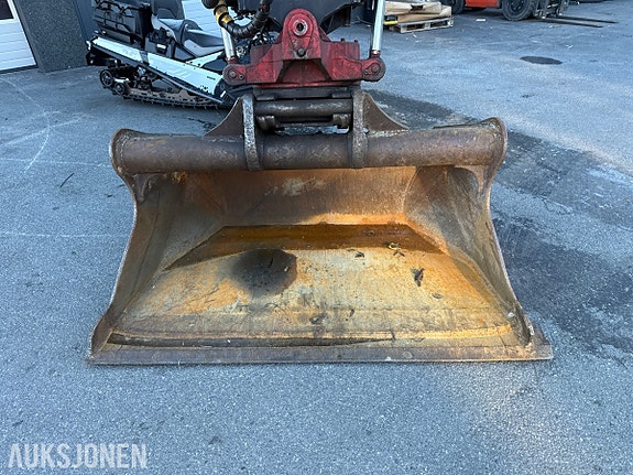 Volvo EC250DL 11 of 30