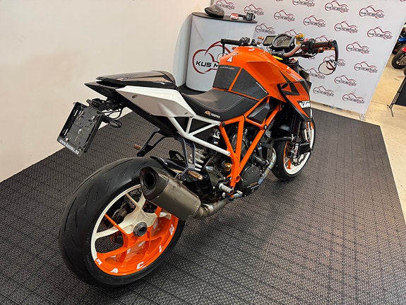 KTM 1290 Super Duke R *** AKRAPOVIC * SERVICE/GARANTI *** 7 of 30