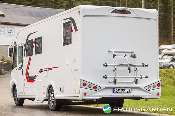 Challenger Sirius 3048 XLB Solcelle // Skinn // Ryggekamera // Face 2 Face 4 of 27