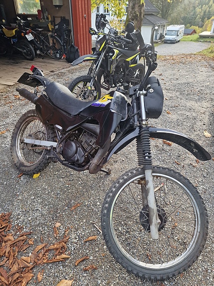Suzuki TS 50 X 3 of 4