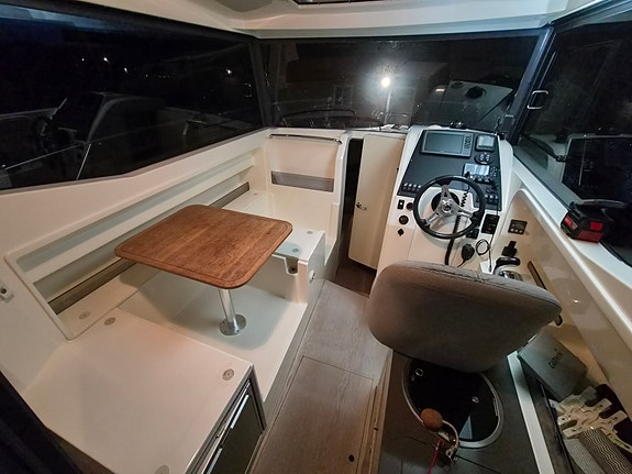 2015 Capelli Dino 26 m/300hk Suzuki - Godt utstyrt allværsbåt 10 of 26