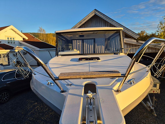 2015 Capelli Dino 26 m/300hk Suzuki - Godt utstyrt allværsbåt 4 of 26