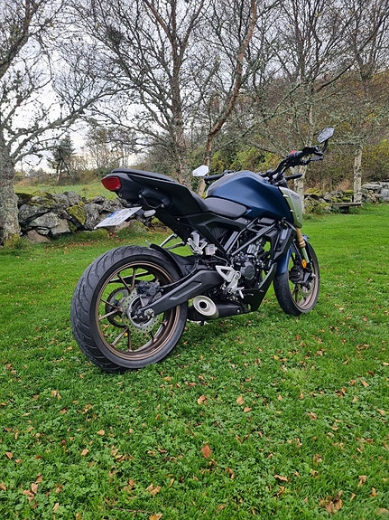 Honda CB 125 R 5 of 13
