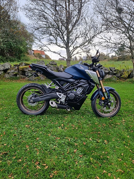 Honda CB 125 R 2 of 13