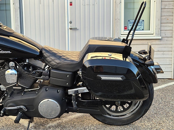 Harley-Davidson DYNA STREET BOB ** CLUBSTYLE/PÅKOSTET/SE DENNE! ** 21 of 30