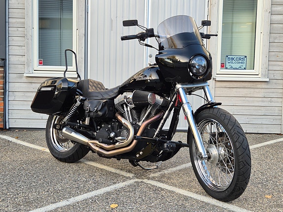 Harley-Davidson DYNA STREET BOB ** CLUBSTYLE/PÅKOSTET/SE DENNE! ** 10 of 30