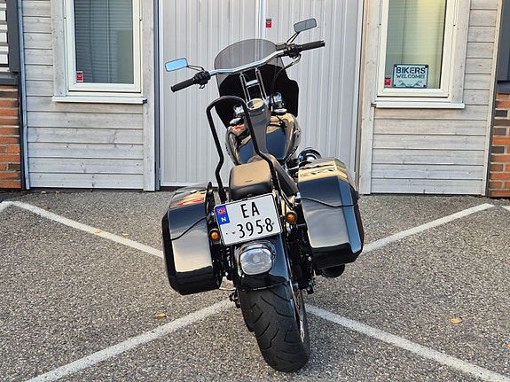 Harley-Davidson DYNA STREET BOB ** CLUBSTYLE/PÅKOSTET/SE DENNE! ** 5 of 30