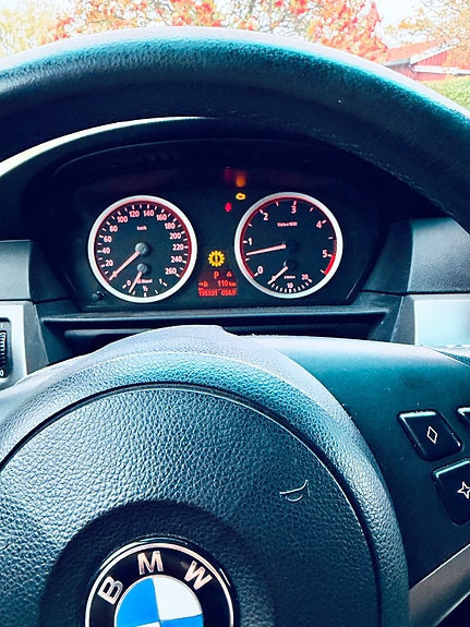 BMW 525d 11 of 12