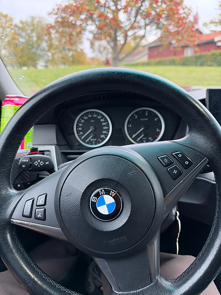 BMW 525d 12 of 12