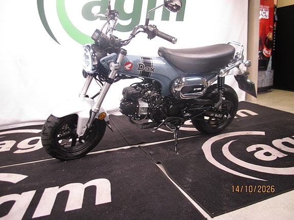 Honda ST 125 Dax 2 of 14
