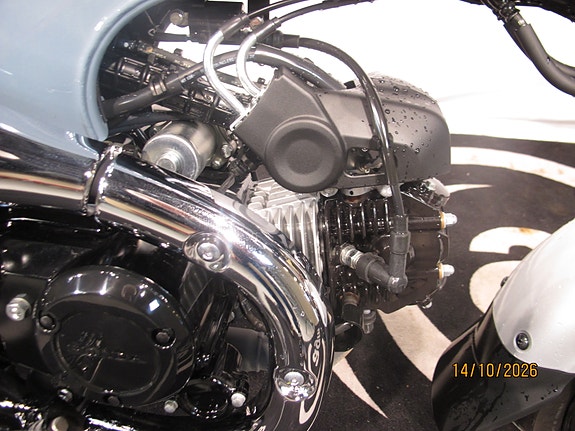 Honda ST 125 Dax 11 of 14