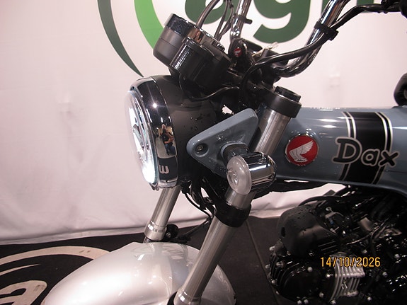 Honda ST 125 Dax 6 of 14