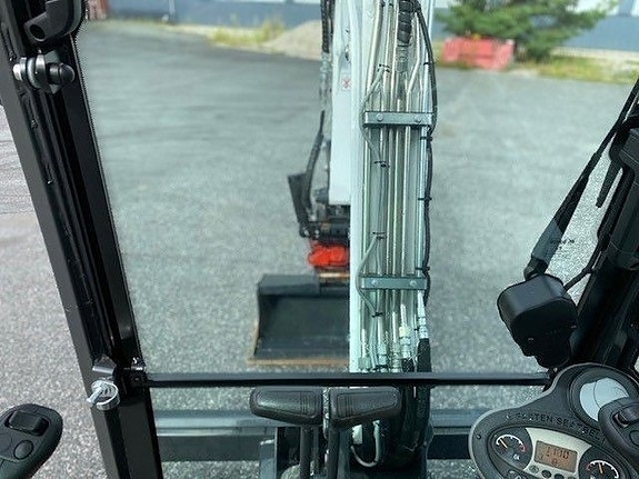 Bobcat E27 9 of 20