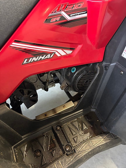 Linhai M210 6 of 11