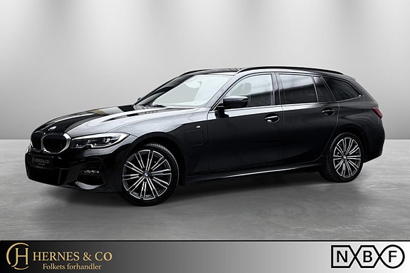 BMW 330e
