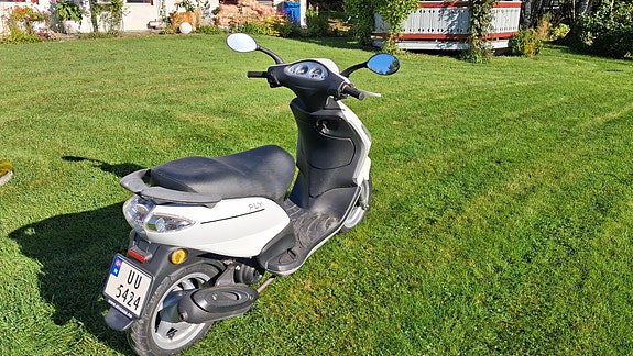 Piaggio Fly 50 2 of 5