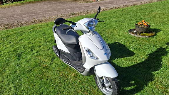 Piaggio Fly 50 4 of 5