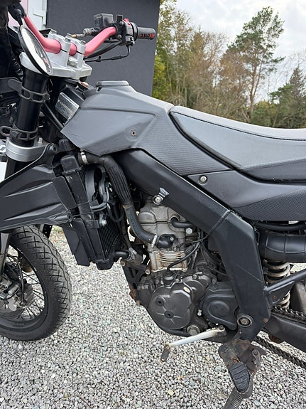 Aprilia SX 125 Super Motard 2 of 14