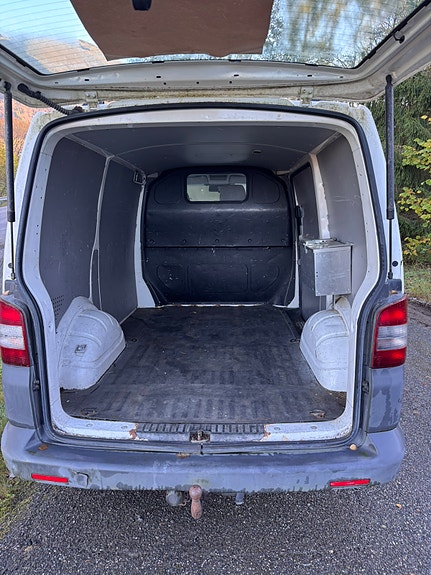 Volkswagen Transporter 6 of 8