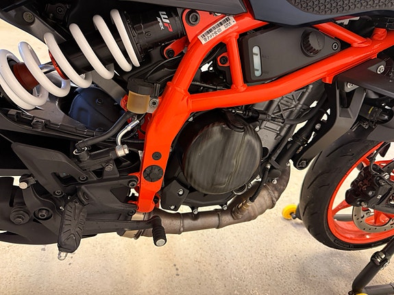 KTM 390 Duke 3 of 7