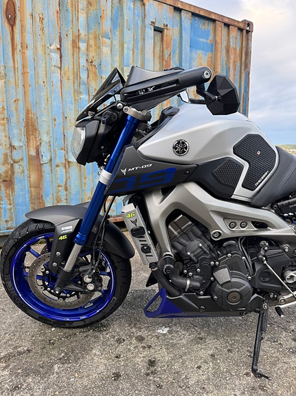 Yamaha MT-09 14 of 17