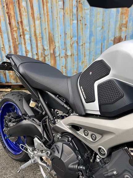 Yamaha MT-09 8 of 17