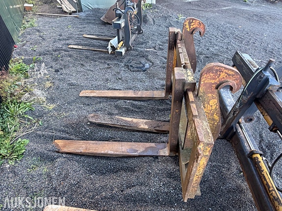 Andre Pallegafler med ramme til hjullaster - BM Feste - 180 cm ramme - Flyttbare gafler 4 of 17