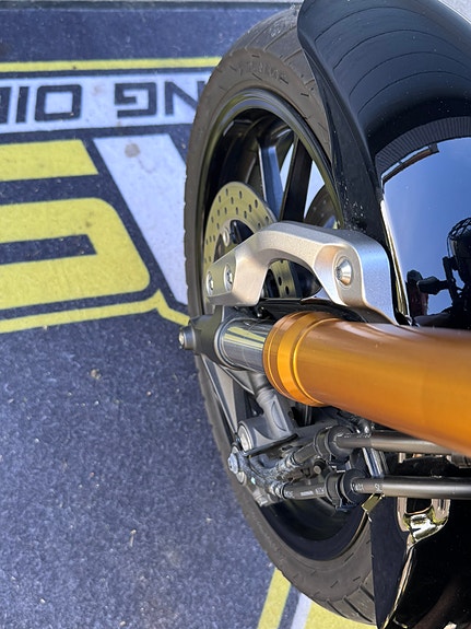 Yamaha XSR 900 17 of 30