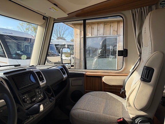 Hymer EX 598, B-førerkort mulighet, Queensbed, Senkeseng, Truma kombi, Stort kjøleskap, Lettkjørt ++ EU 10.28, 2.3 150hk, Automat, Tilstandsrapport, Garanti 17 of 30