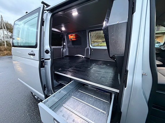Volkswagen Transporter 6 of 18