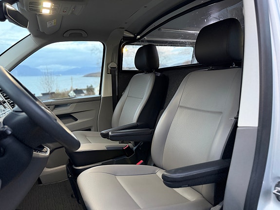 Volkswagen Transporter 14 of 18