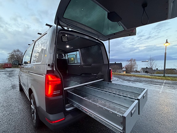 Volkswagen Transporter 8 of 18