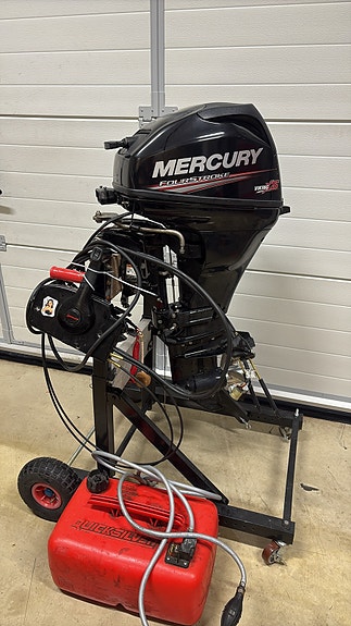 Mercury 20 HK (10 HK original) 4-takt 2015 – El-start, fjernstyring og stålprop 2 of 11