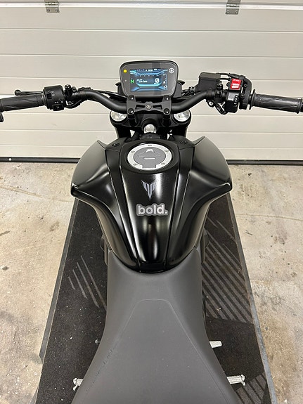 Yamaha MT-125 5 of 17