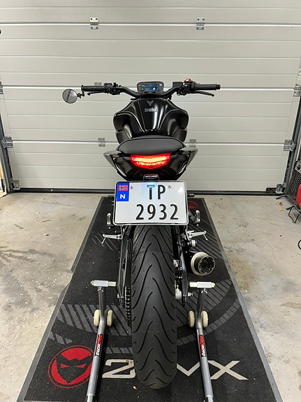 Yamaha MT-125 4 of 17