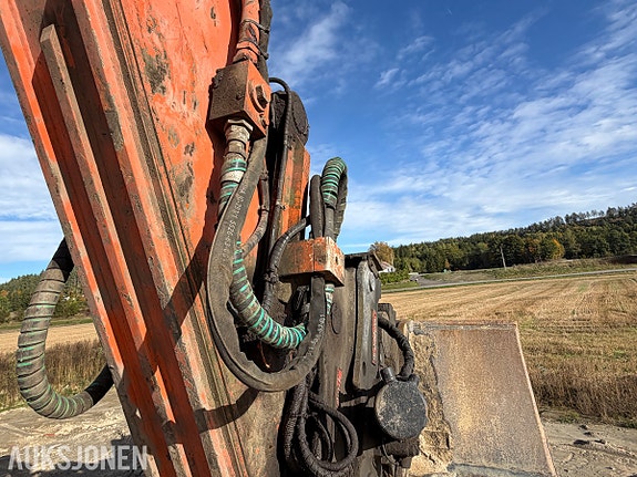 Hitachi 2018 Hitachi ZX225USRLC-6 - 8 432 timer - Rototilt R6 tiltrotator med OilQuick - Leica GNSS-antenner 30 of 30